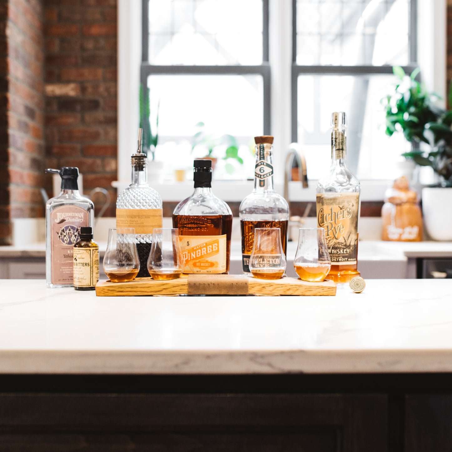 Flight with Dram Glassware (Free Customization) - Motor City Barrels